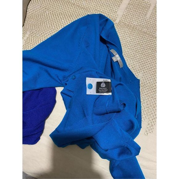 Uniqlo Women's Blue Crew Neck Sweater - Picture 7 of 10